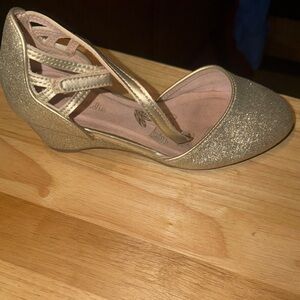 Elegant Gold Women's Shoes